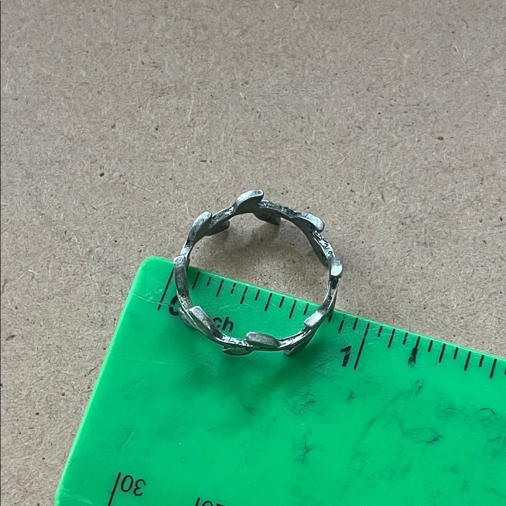 Silver Leaf Ring - Picture 3 of 3
